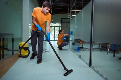 Distribution Center Cleaning
